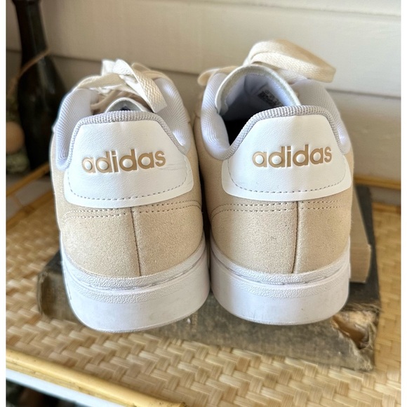 adidas Women's Grand Court Alpha Cloudfoam Lifestyle Comfort Casual Sneakers - Picture 5 of 7